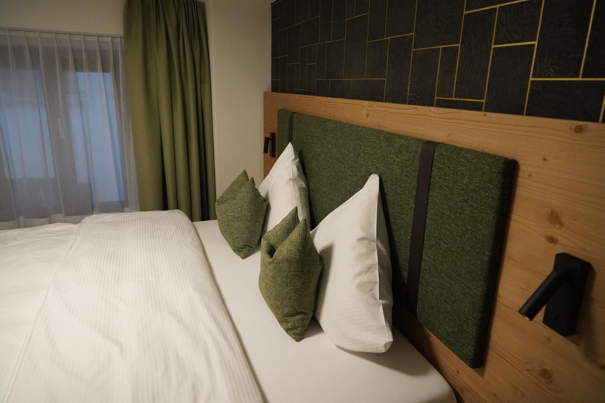 Appart Hotel Pitschonia Self Check-In Andeer Zimmer foto